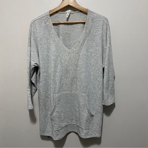 Cable & Gauge Women’s Light Sweater Top, Size Medium